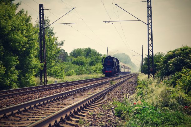 漂亮的老式蒸汽火车Albatros。邮轮列车的特殊时刻的假期。图片下载