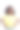 美丽的卷发女人与手在臀部摆姿势。图片下载