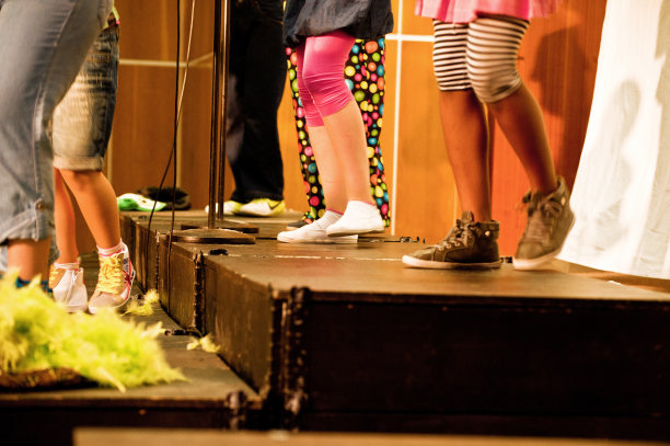 唱诗班歌手/舞台上图片下载