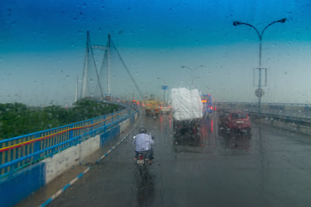 维德雅瑟格，抽象的雨天图片下载