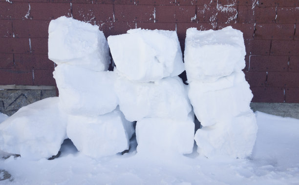 融化用的雪块图片下载