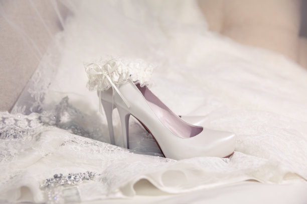 给新娘的鞋子图片下载
