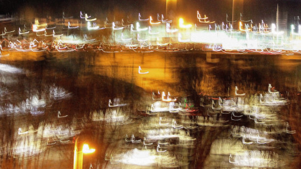 金色、棕色、白色的光的抽象反射图片下载