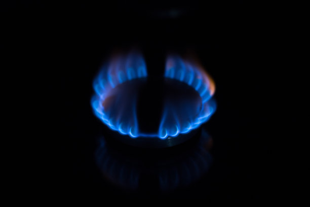 蓝色火焰的天然气图片下载