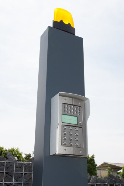 数字安全门板上的安全屏面板图片下载