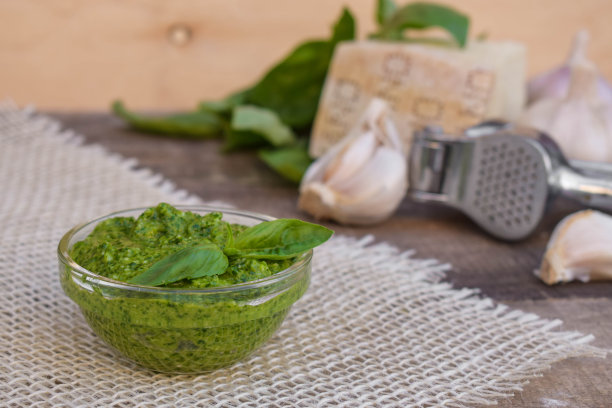 碗里的香蒜酱图片下载