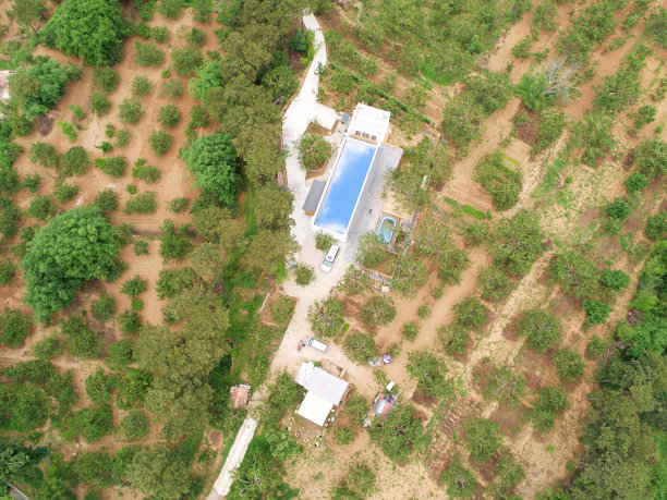 绿山鸟瞰图，中国淮北图片下载