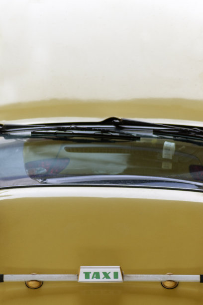 黄色的出租车图片下载