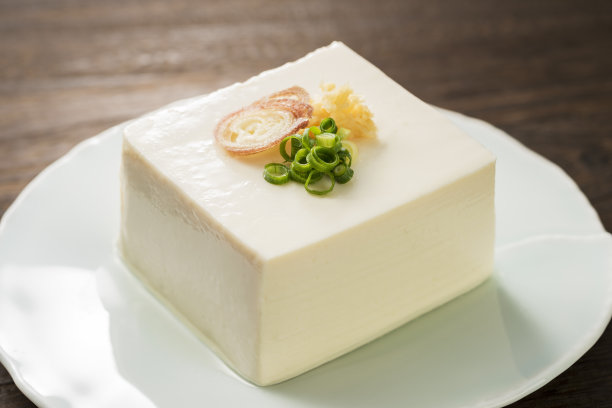 豆腐和传统的日本食物。图片下载