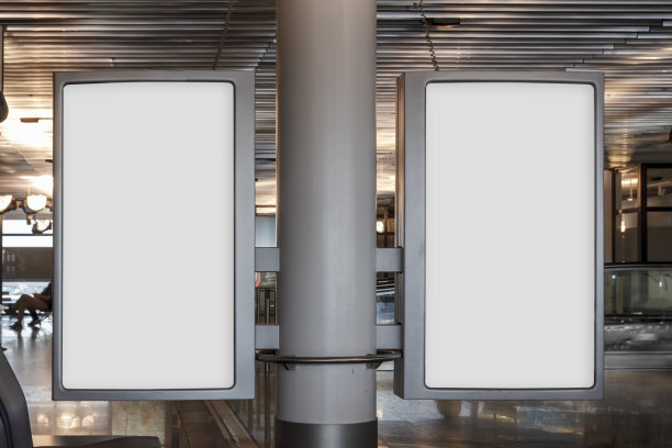 机场里的空白广告牌图片下载