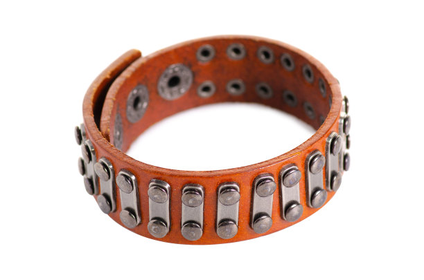 皮革手镯铆钉图片下载