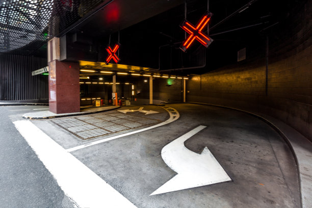 澳大利亚墨尔本市中心地下停车场入口图片下载