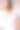 模糊照片的金发美女坐近近孟加拉光闪烁的黄色花环图片下载