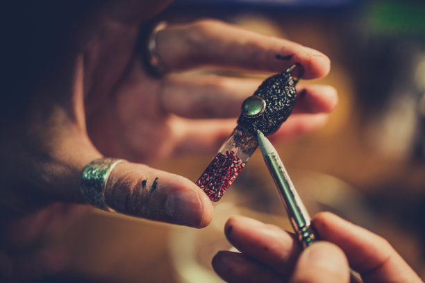 做珠宝图片下载