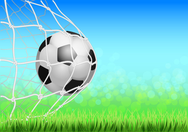足球比赛比赛进球时刻用球入网、网眼。进球中的足球图片下载