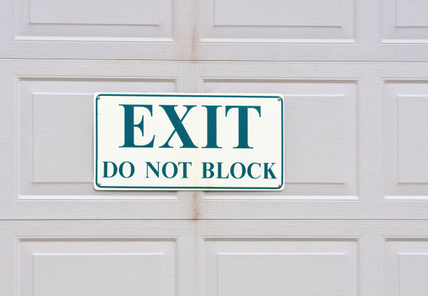 不要阻止退出图片下载