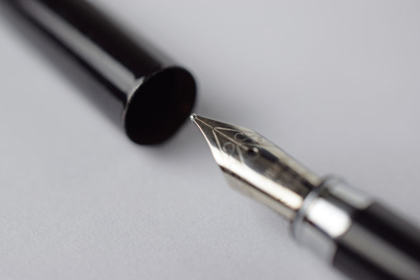 喷泉写的钢笔图片下载