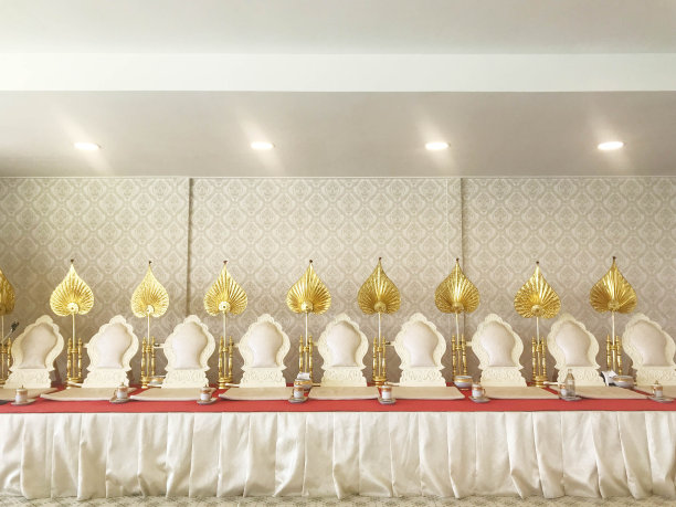 佛教仪式中僧侣打坐的座位图片下载