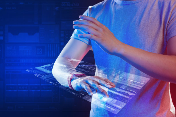 专业程序员使用全息图工作图片下载