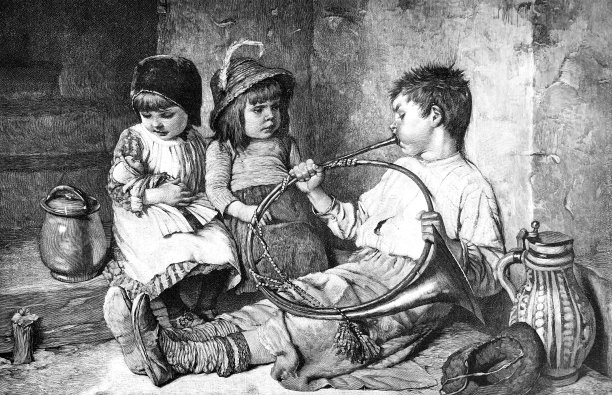 男孩玩小号图片下载