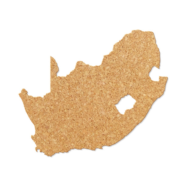 南非地图在软木板纹理上的白色背景图片下载