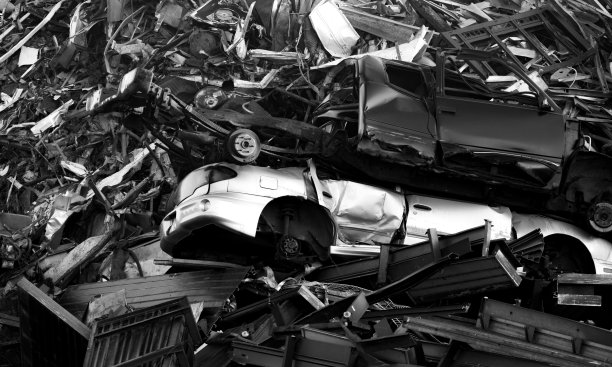 废金属的院子里图片下载