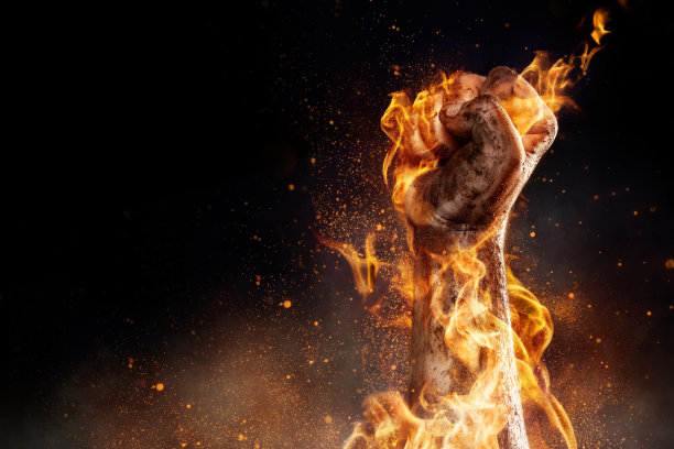 燃烧的拳头图片下载