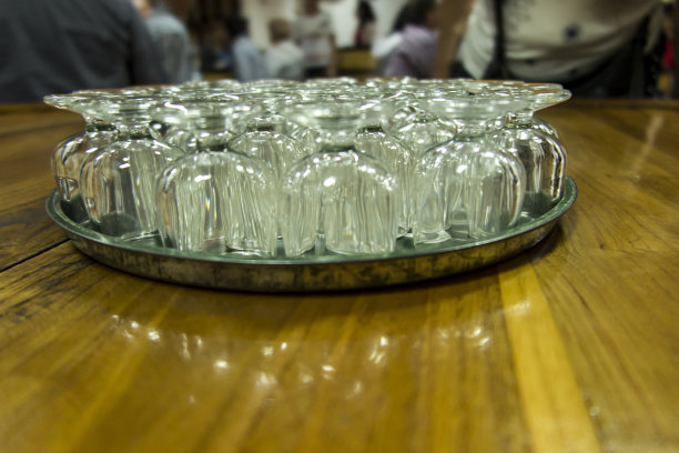 基督女修道院的正面，在中世纪的圣殿骑士城堡中有著名的复杂的曼努埃林窗图片下载