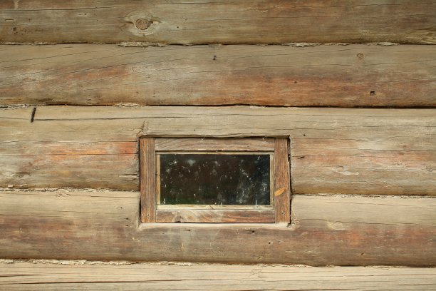 白俄罗斯乡村的木屋图片下载