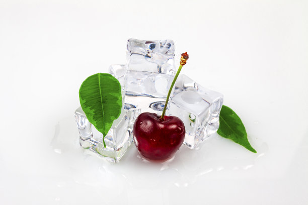 樱桃配冰块图片下载