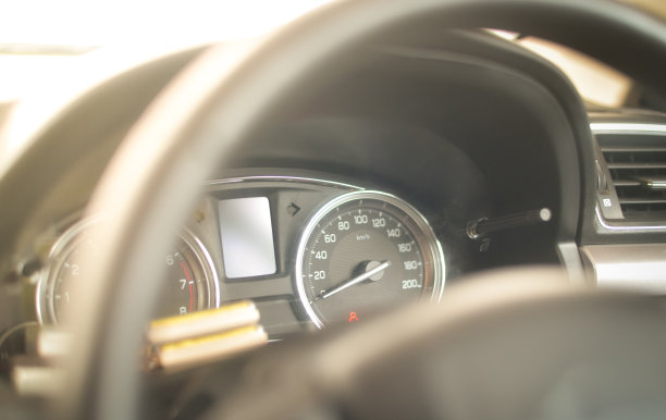 模糊内部车。图片下载