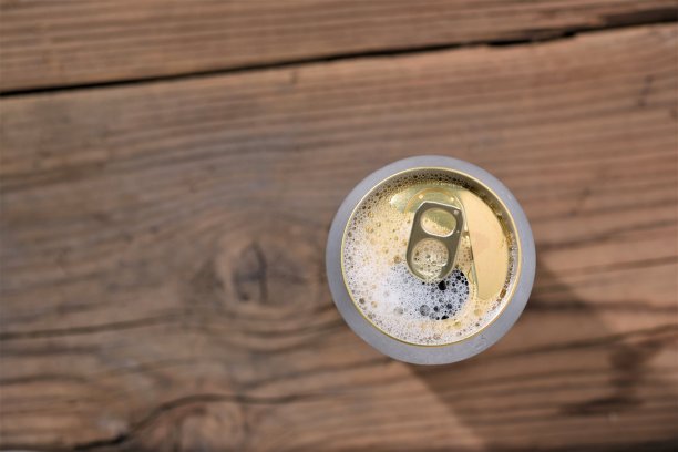 啤酒罐图片下载