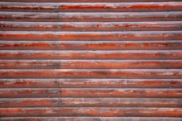 外面的木墙漆成棕红色图片下载