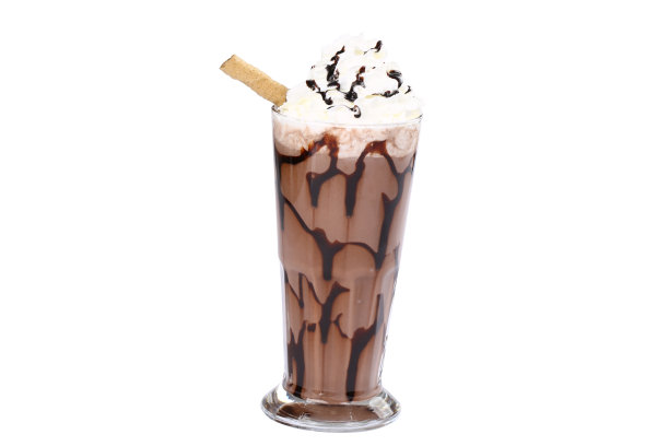 咖啡加冰、奶油和巧克力图片下载