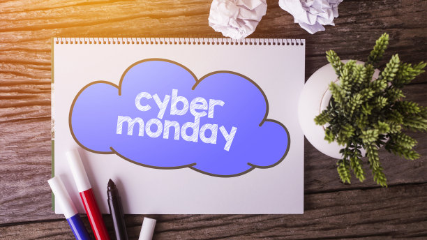 带有记事本和绿色植物的网络星期一木质背景图片下载