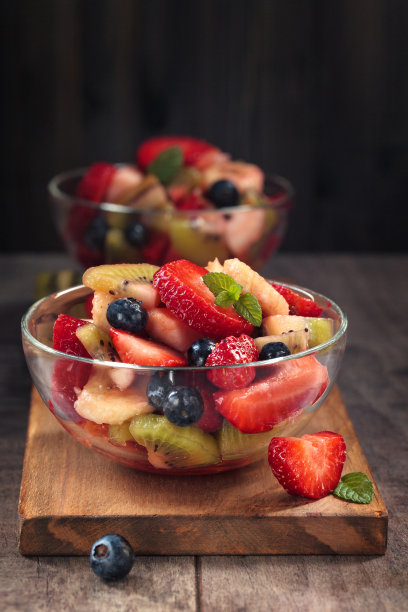 健康的水果沙拉。图片下载