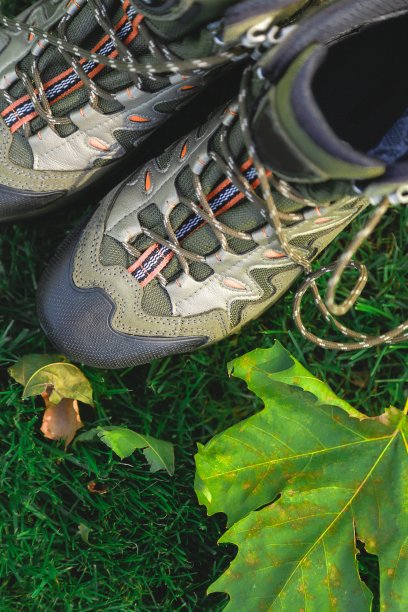 登山鞋。图片下载