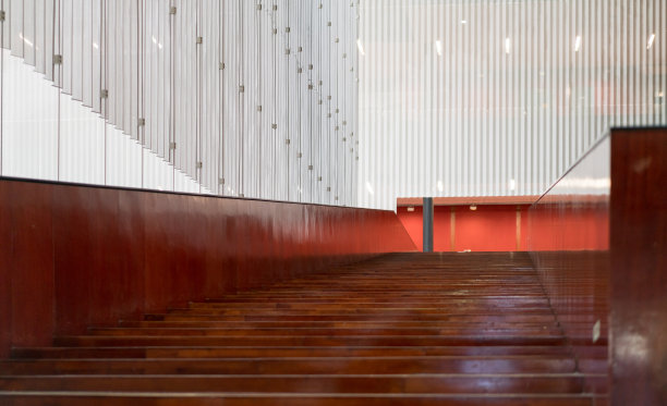 现代建筑中的楼梯图片下载