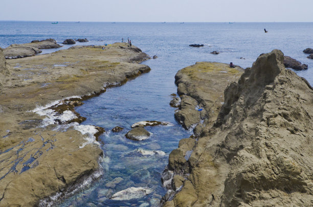 千口渊是一个美丽的岩石地区，位于Enoshima的西角。图片下载