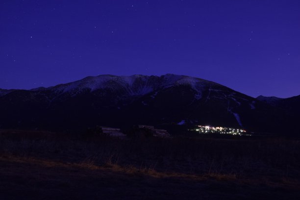 夜山图片下载