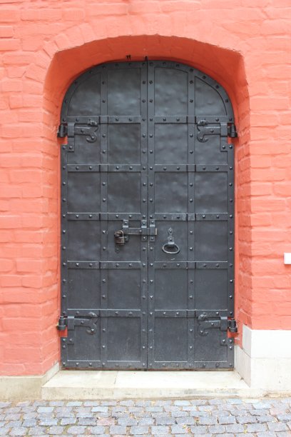 古代金属门。图片下载