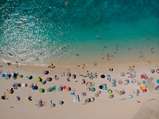 从上面的海滩图片下载