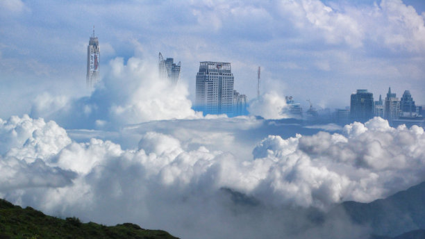 云中的城市图片下载