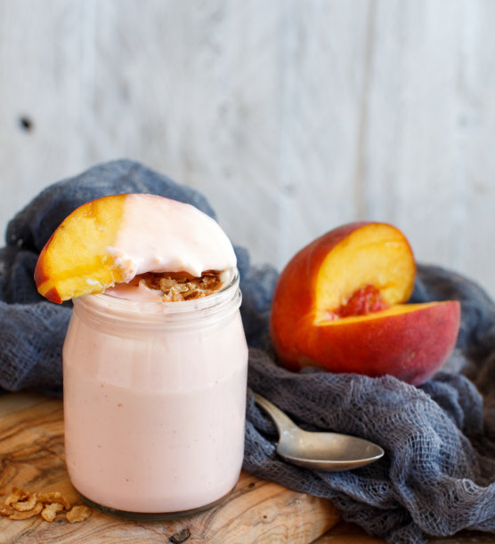 鲜桃酸奶图片下载