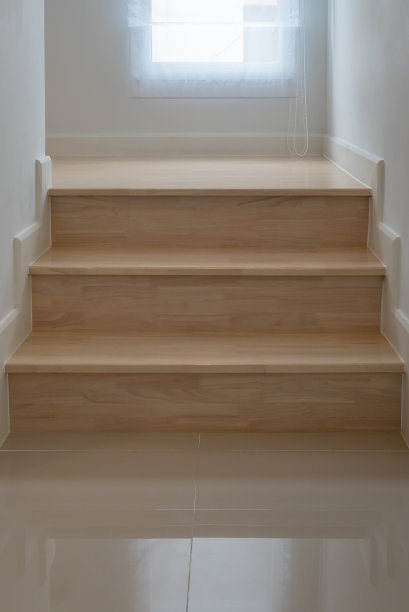 木楼梯室内装饰图片下载