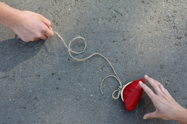 轻松赚钱的危险图片下载