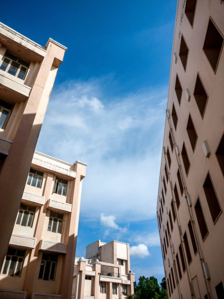 蓝色的天空图片下载