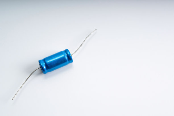 蓝色的电容器图片下载