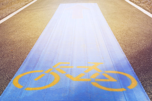 自行车道在上午公园的概念。图片下载