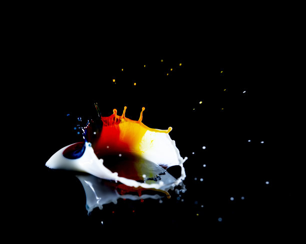 多色不平衡飞溅皇冠图片下载